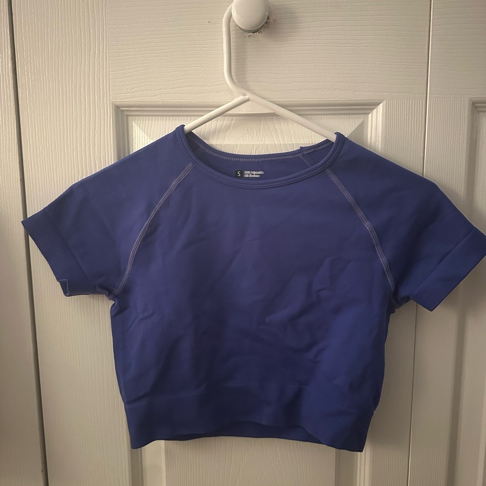 SHEIN Blue Muscle Tee